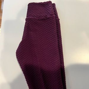 Booty by Brabants Açaí color Croco leggings full length